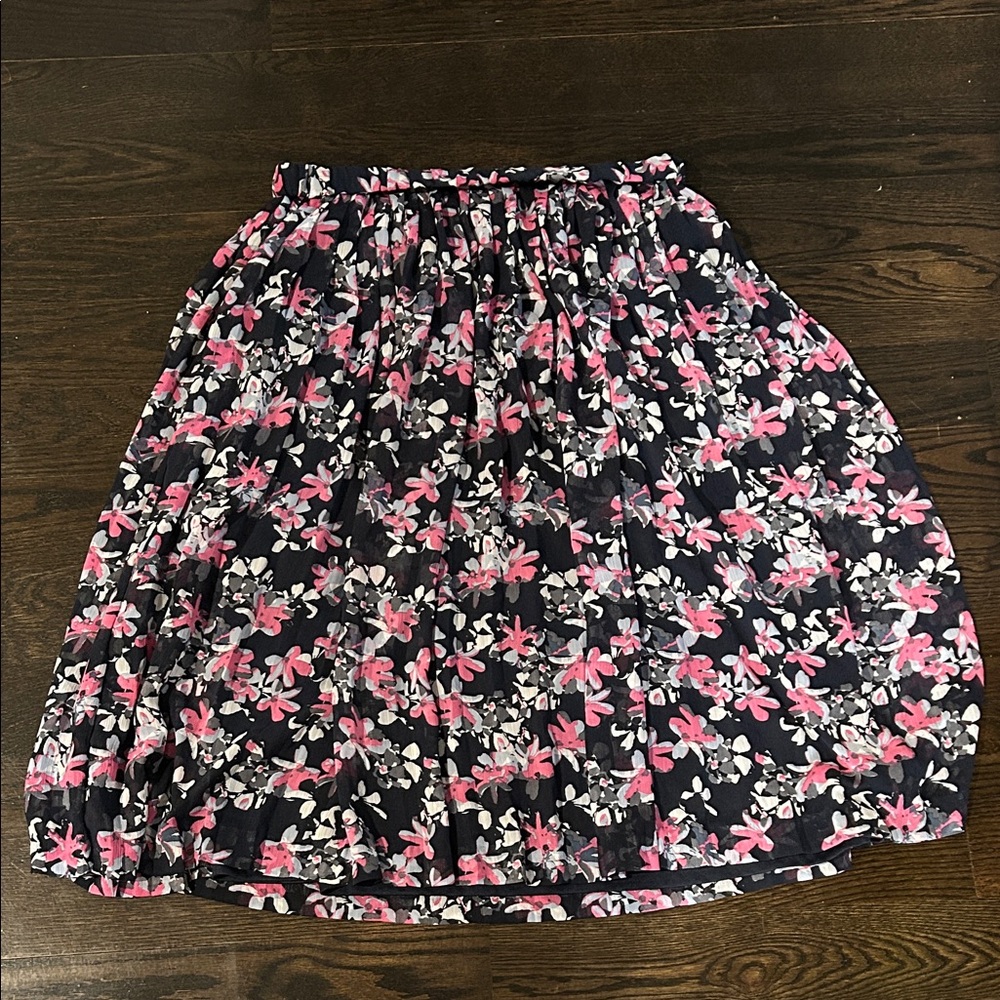 Banana Republic Dark Blue Floral A-Line Midi Pleated Skirt Size Medium